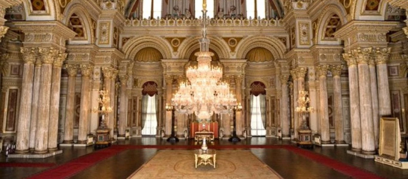 Πώς βγήκε η φράση «σιγά τον πολυέλαιο»